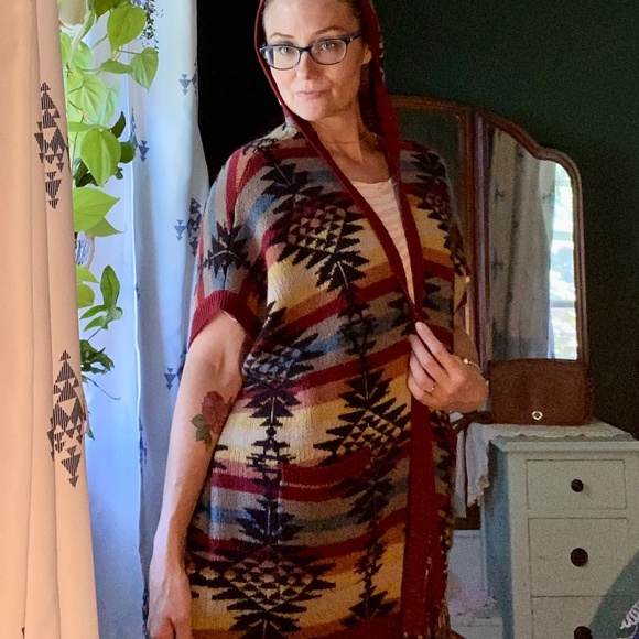 American Eagle hooded poncho/vest/cardi - Picture 8 of 9